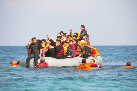 How to deal with migrations in the Mediterranean