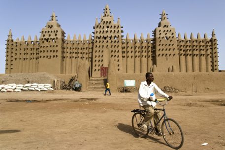 Human Security & Climate Change. Vulnerabilities in the Sahel