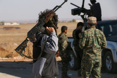 Alliances with Violent Non-State Actors in Middle East Conflicts: Between Theory and Practice