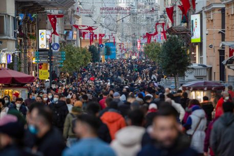 Make Way for Numbers: The Age Race in the Mediterranean