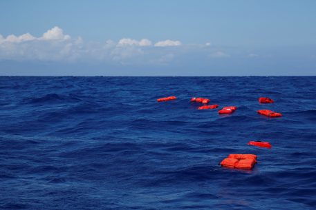 No hay ojos en el mar. El papel de las ONG en la cobertura mediática de los flujos de inmigrantes y las relaciones con los medios mainstream